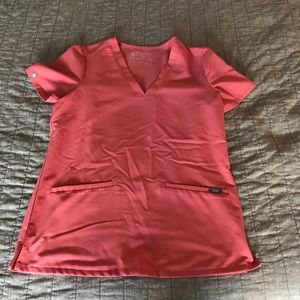 Figs pink Casma scrub top size xs